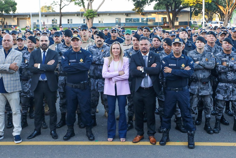 Governadora do Distrito Federal prestigia cerim�nia que reconhece avan�o na carreira de policiais militares no DF