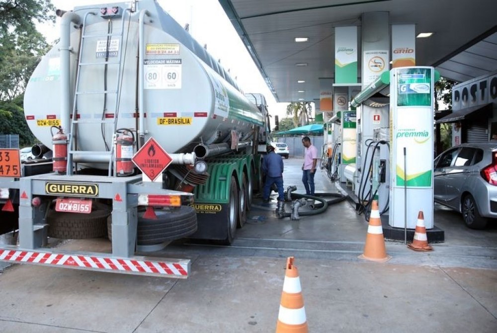 DF adota medida para reduzir pre�o do diesel em at� R$ 1,20 nas bombas