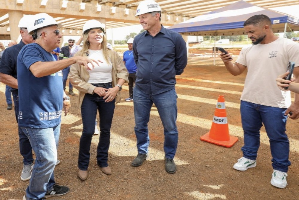 Governadora Celina Leão acompanha obras do viaduto de Planaltina Governadora Celina Leão acompanha obras do viaduto de Planaltina