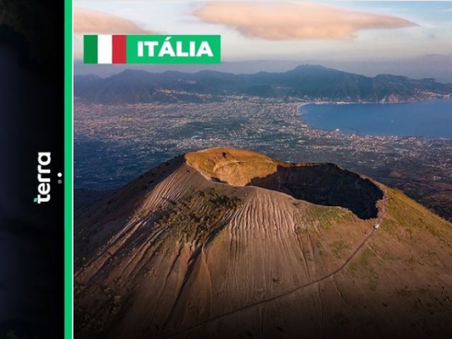 Supervulco capaz de mudar o clima da Terra pode estar despertando, alerta autoridades italianas