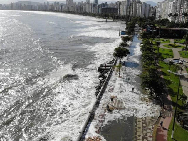 Santos 'reage' para evitar que parte da costa seja 'engolida' pelo mar como alerta estudo da ONU