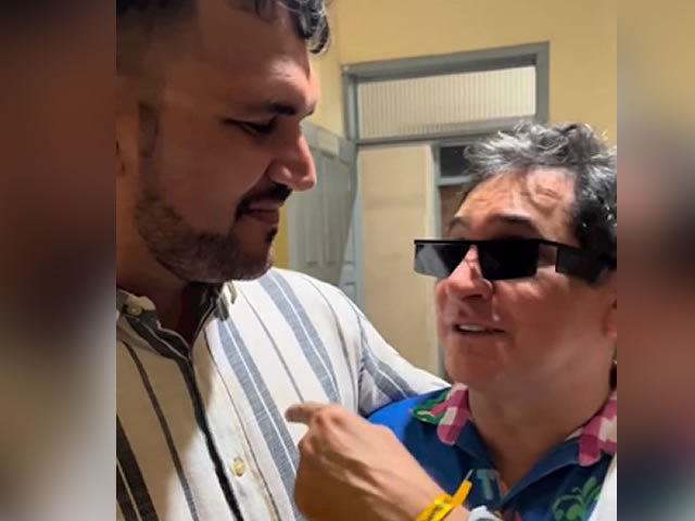 Replay, na Festa de Santo Antônio, conversa com humorista João Cláudio Moreno