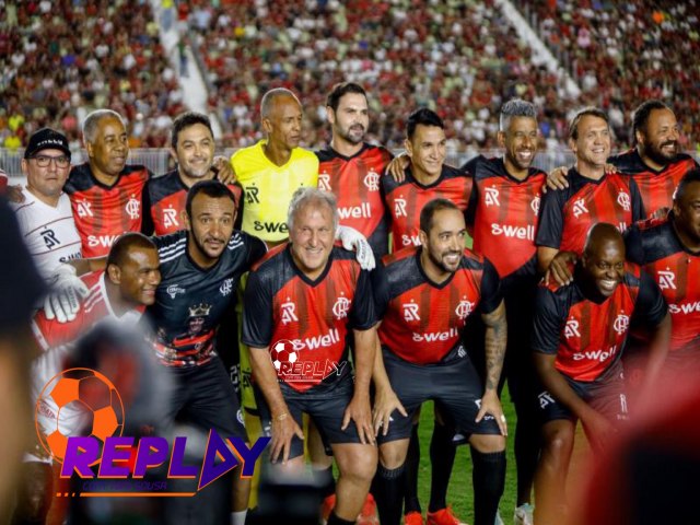 Zico e ídolos do Flamengo na Arena Romeirão; assista