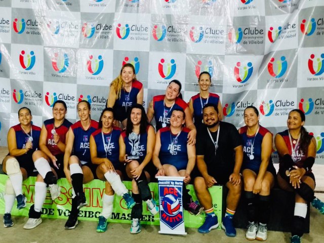 Equipe master de vlei feminino, de Juazeiro do Norte, se destaca em competio interestadual. Saiba mais