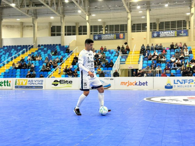 Aps tropeo, Tubaro Futsal vai ao Paran em busca de vitria