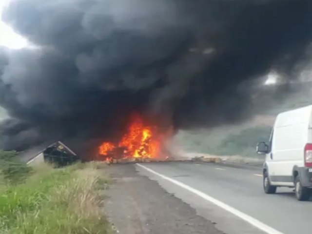 Caminhoneiro de Laguna morre em acidente na Bahia