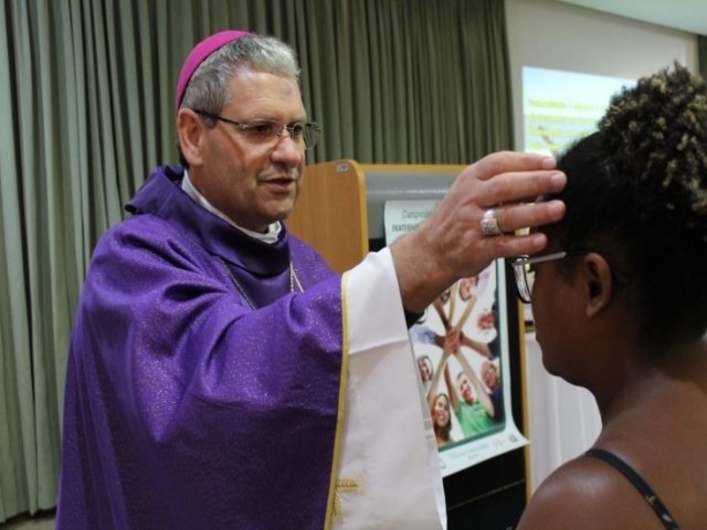 Novo bispo assume diocese em julho