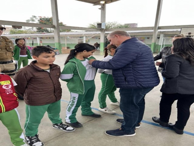 Alunos de Brao do Norte recebem medalha de mrito