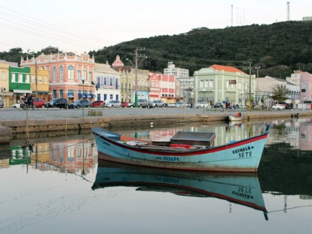 Laguna mira ida  Justia contra o Censo do IBGE