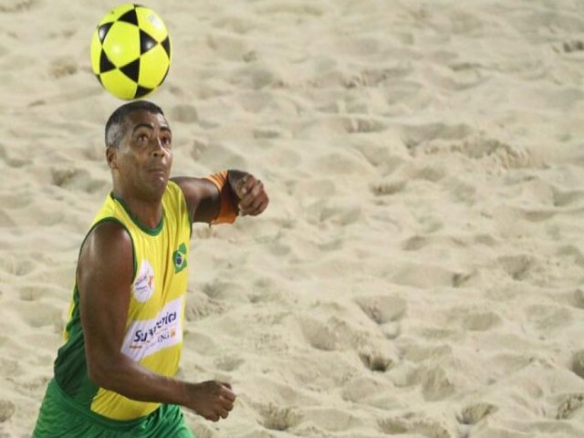 Romrio  atrao confirmada no Futevlei das Estrelas, na praia do Mar Grosso