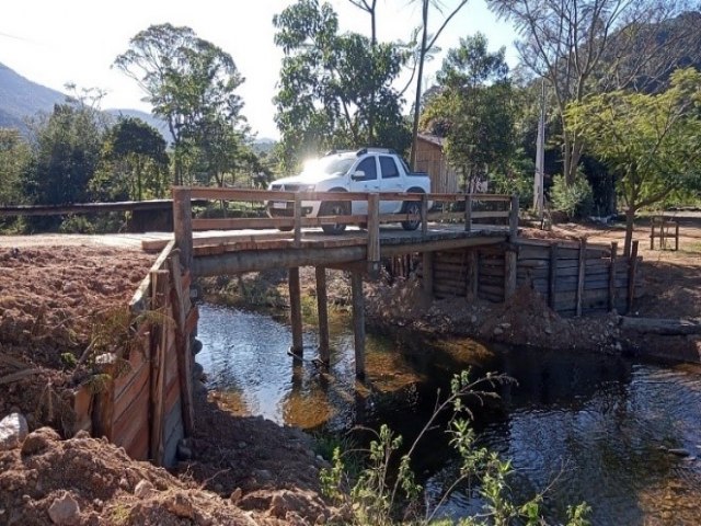 Ponte  concluda em comunidade de Gravatal