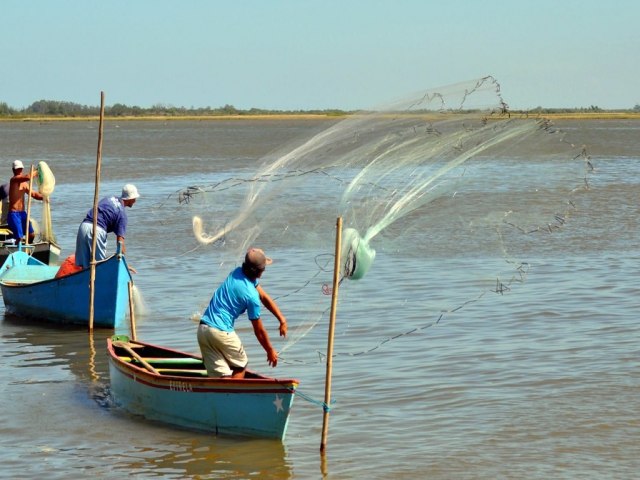 Pescadores prejudicados este ano sero ouvidos sobre cota da tainha