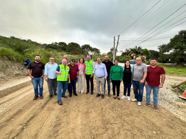 Governo estadual garante concluso de obras de pavimentao na SC-437