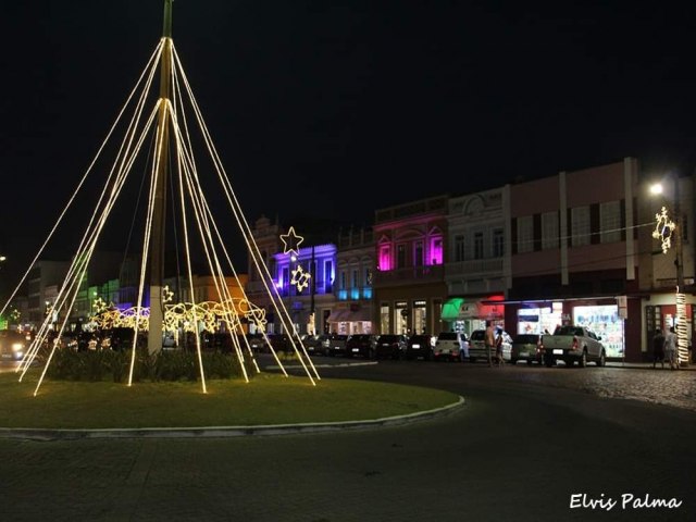 Sem verba, Laguna pode ficar sem decorao natalina este ano