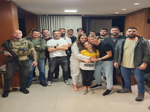 Sequestro chegou ao fim: Emoo marca o retorno da menina Laura para casa 