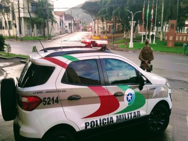 Polcia Militar prende homem que tentou fugir em Tubaro