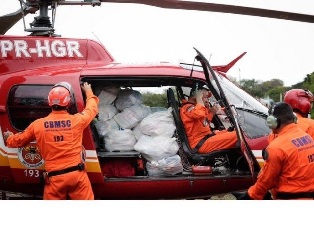 Bombeiros de Tubaro chegam ao Rio Grande do Sul para apoio aos atingidos pela enchente