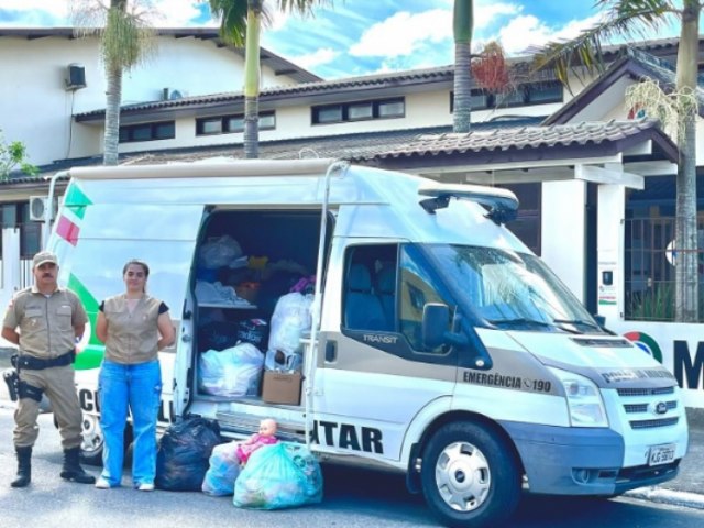 Polcia Militar de Garopaba Arrecada Donativos para Vtimas do Rio Grande do Sul