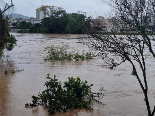 Com previses de chuvas intensas para o meio da semana, Tubaro segue em estado de alerta