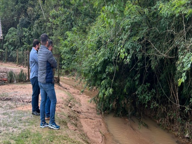 Equipes seguem trabalhando em pontos emergenciais de Brao do Norte