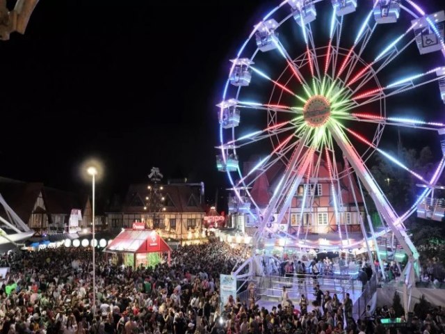 Blumenau suspende Oktoberfest novamente