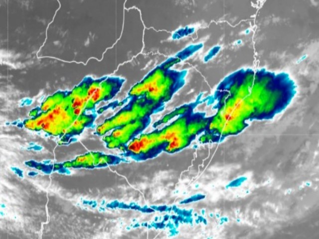 Semana comea com temporais, calor de 30C e risco alto de inundaes em SC