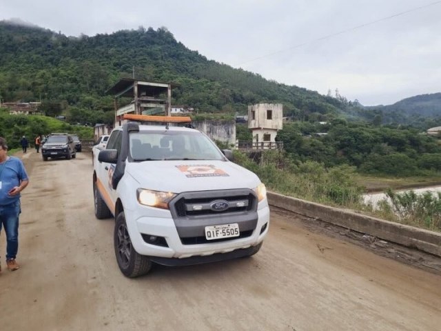 Barragem de Jos Boiteux  reaberta aps proteger municpios da regio contra enchentes