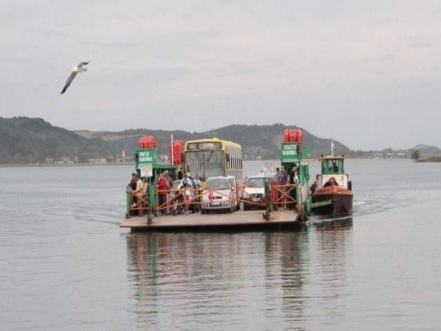 Travessia da balsa em Laguna iniciou esta semana com forte reajuste 