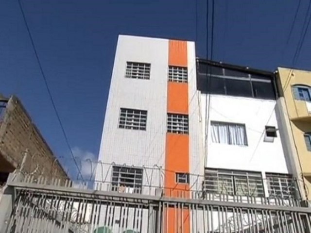 Mulher pula de apartamento para fugir das agresses do namorado em Cricima