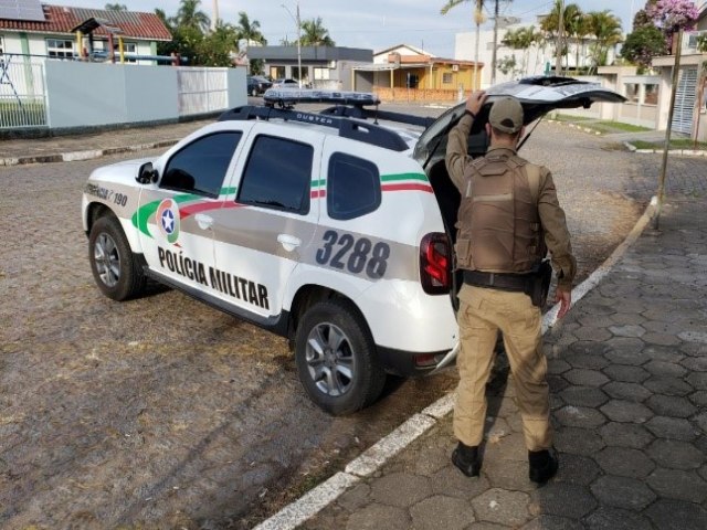 Ocorrncia em Capivari de Baixo: Perigo nas Ruas - Racha, Manobras Perigosas e Porte de Drogas