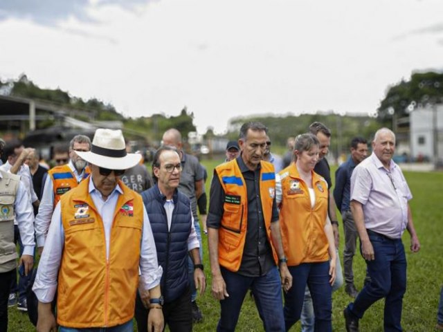 Ministro garante recursos oramentrios para recuperao das cidades atingidas pelas cheias