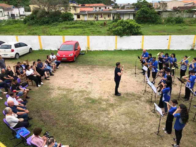 Banda Unio dos Artistas se apresenta pela primeira vez no Centro Esprita Seara dos Pobres