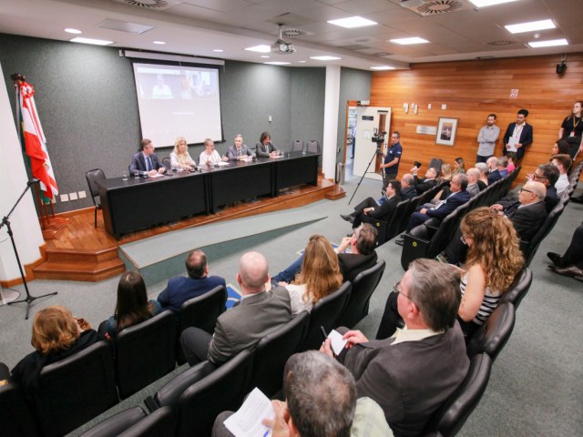 Mais de 52% dos recursos do Universidade Gratuita so para alunos de Medicina