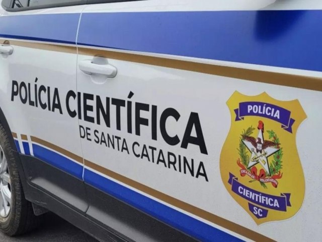 Corpo de idosa  encontrado em avanado estado de decomposio no Centro de Laguna