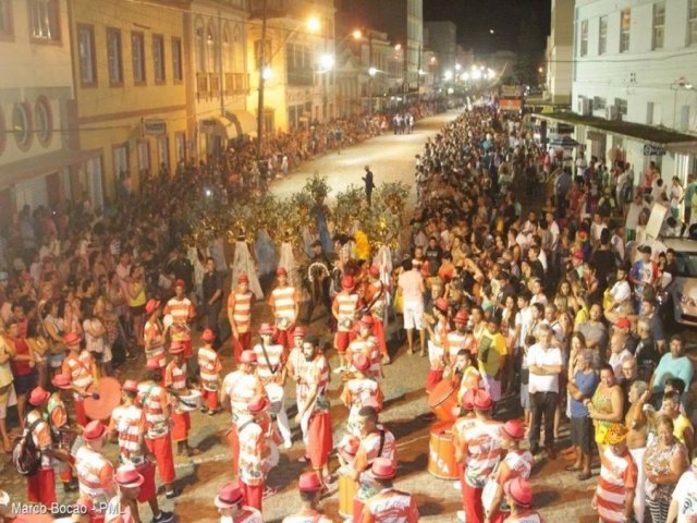 Liga das Escolas de Samba no aceita proposta de financiamento do pr-carnaval em Laguna