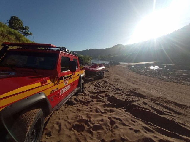 Quatro dias aps cair em rio de Pedras Grandes, menina  procurada em Laguna e Tubaro