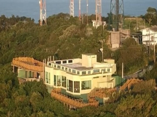 Mirante da Glria reuniu mais de 600 pessoas na festa de virada de ano