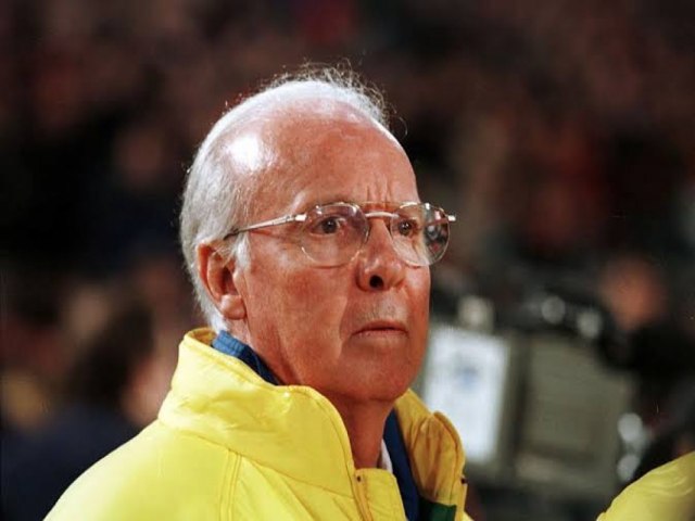 Morre aos 92 anos Zagallo, tetracampeo mundial pela seleo brasileira