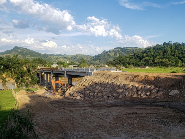 Ponte da Guarda, em Tubaro, deve ficar pronta em fevereiro