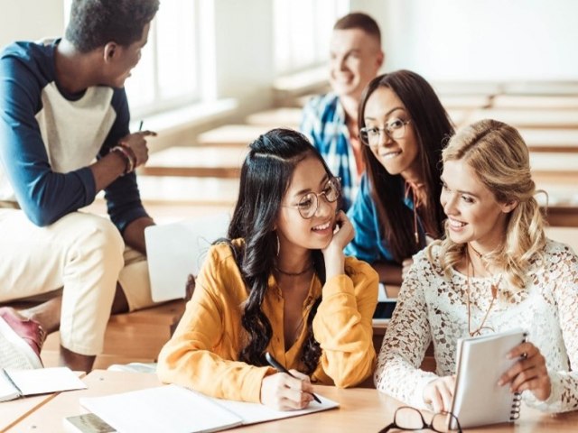 Universidade Gratuita ser exclusivo para cursos presenciais a partir de 2024