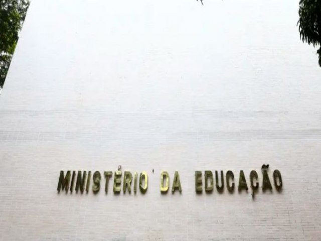 Governo deve repassar 37,2 milhes do salrio-educao em 2024