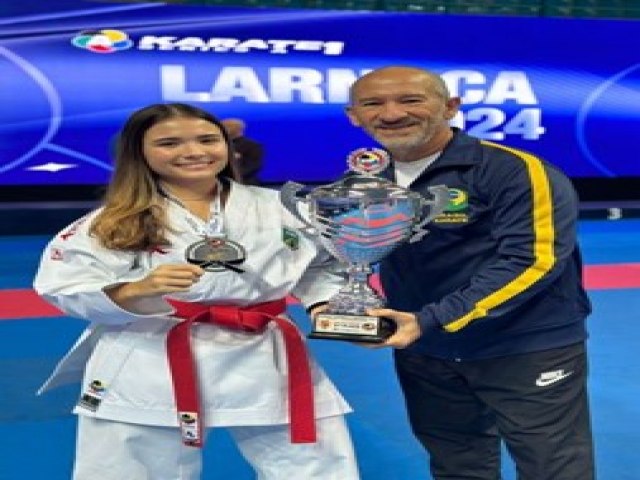 Letcia Cardoso, de Brao do Norte, conquista o segundo lugar em campeonato internacional de Karat