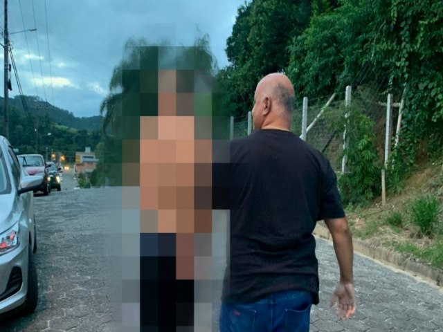 Polcia Civil prende homem denunciado por crime de roubo majorado em Brao do Norte