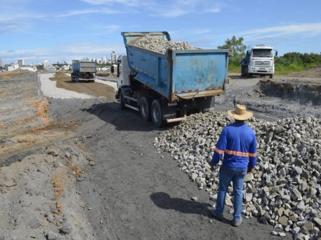 Novo acesso  BR-101 comea a ganhar forma em Tubaro