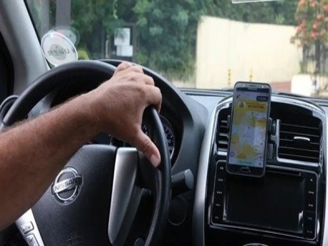 Governo enviou ao Congresso na segunda projeto para regulamentar motoristas por app