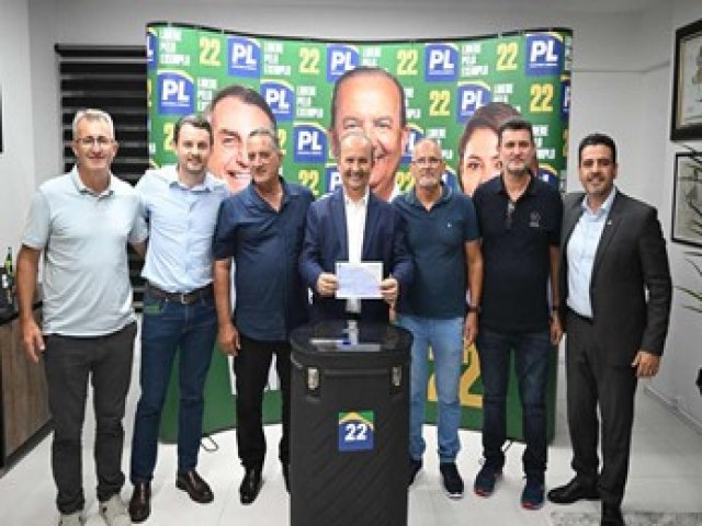 Anunciado como pr-candidato a prefeito em Pescaria Brava, empresrio filia ao PL