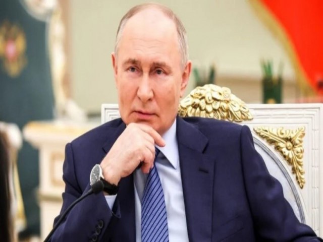 Putin  reeleito e segue presidente da Rssia at 2030