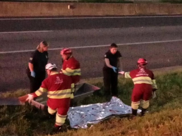 Homem morre atropelado na BR-101, em Iara