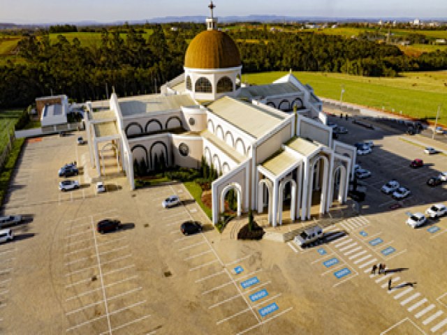 Santurio celebra uma dcada de histria e stima Festa da Misericrdia