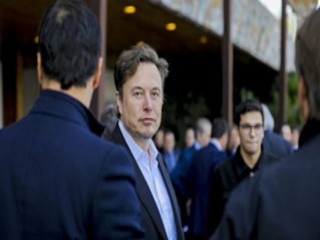 Elon Musk volta a chamar Alexandre de Moraes de ditador